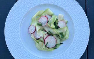 salade-courgette-radis-oignons-blancs